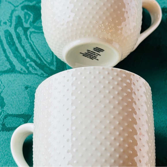White Mugs Bone China Set of 2 NWOT Mugs Drinkware bar Modern Kitchen Whimsical - Picture 11 of 11